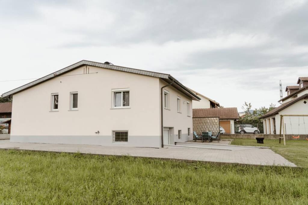 Ferienhaus Barbara Hard Luaran gambar