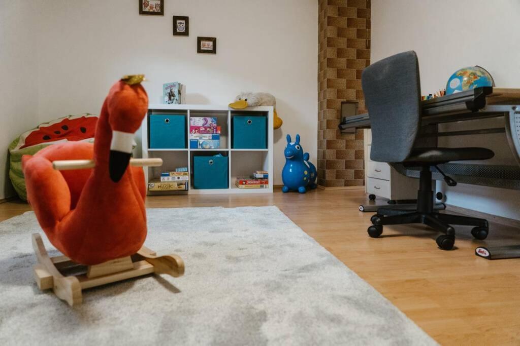 Ferienhaus Barbara Hard Luaran gambar